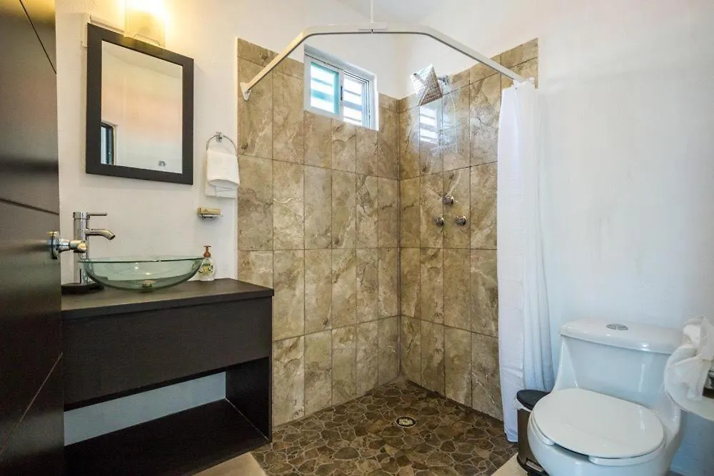 **  Hotel Loft Oasis By Rotamundos Playa del Carmen Messico